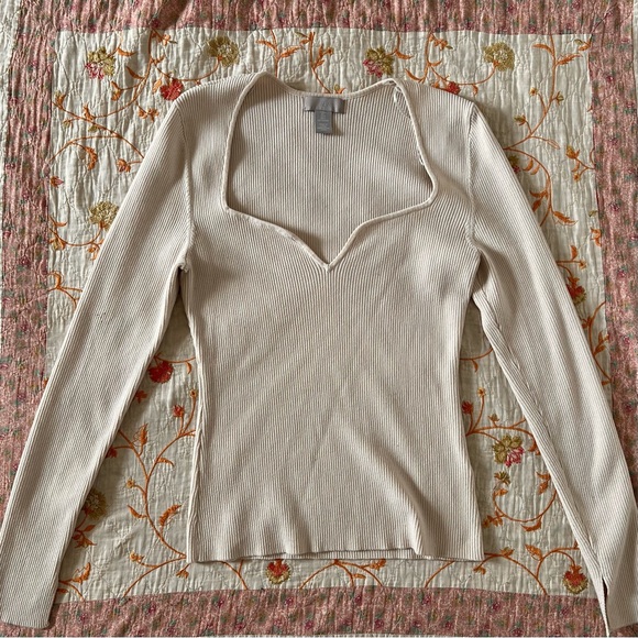 cream long sleeve deep sweetheart neckline rib knit top🌟 - Picture 3 of 10